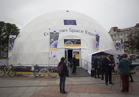 Parodos &bdquo;European Space Expo&ldquo; lankytojai kviečiami susipažinti su kosmoso technologijomis ir jų nauda