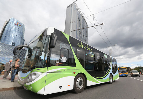 Elektrinis autobusas Vilniaus gatvėse