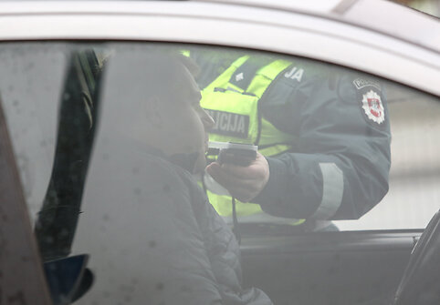 Rytinis policijos reidas