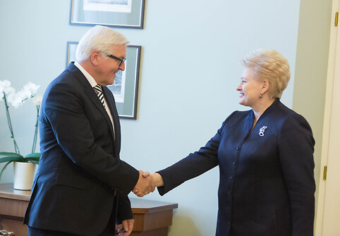 Frankas Valteris &Scaron;teinmejeris ir Dalia Grybauskaitė