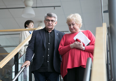 Režisierius Aleksandras Sokurovas ir kino kritikė Izolda Keido&scaron;iūtė