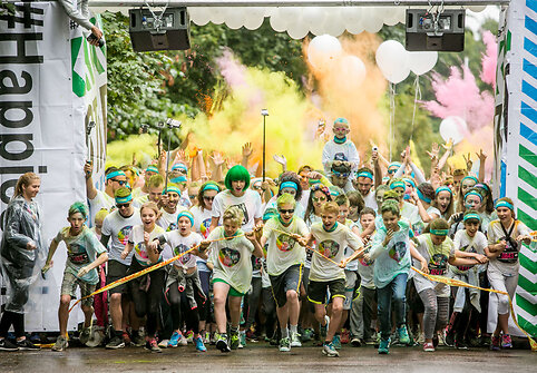 &bdquo;The Color Run&ldquo; bėgimas Vingio parke