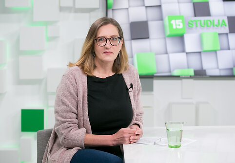 Au&scaron;rinė &Scaron;ėmienė