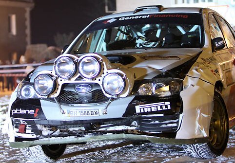 Benedikto Vanago „Subaru Impreza WRX STI“ po „stogo“