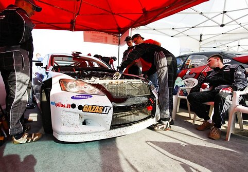 &bdquo;PBS Artas Racing&ldquo; komanda ruo&scaron;iasi tūkstančio kilometrų lenktynėms