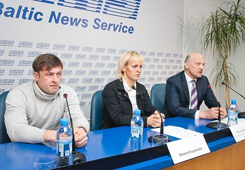 Dmitrijus Leopoldas, Simona Krupeckaitė ir Romualdas Bakutis