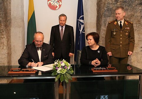 Kra&scaron;to apsaugos ministrų apsikeitimo ceremonija