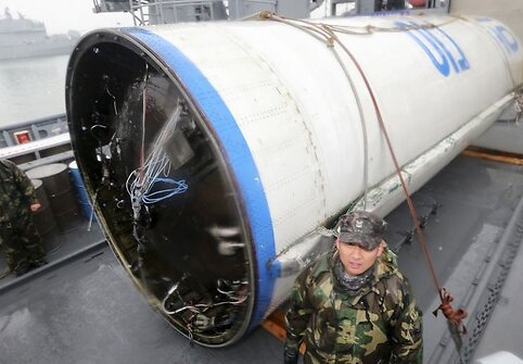 &Scaron;iaurės Korėjos &bdquo;Unha-3&ldquo; raketos dalis