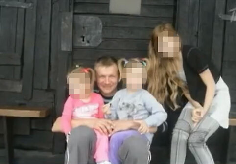 Robertas Bendikas su dukromis