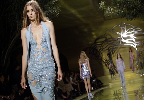 &bdquo;Versace&ldquo; kolekcijos pristatymas