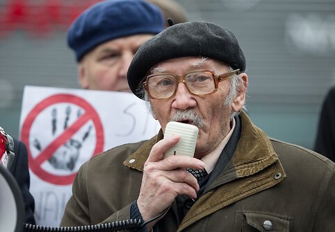 Protestas prie&scaron; seniūnijų naikinimą