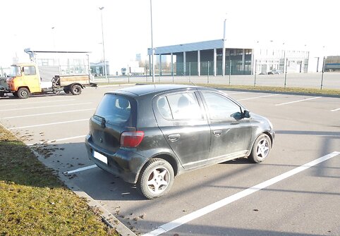 Automobilis, kuriuo buvo vežamos kontrabandinės cigaretės