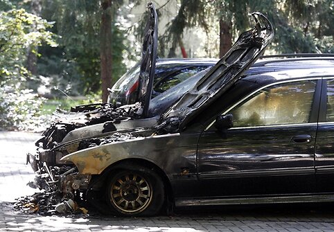 Sudegę automobiliai