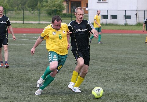 Futbolo aikštelėje – žurnalistai
