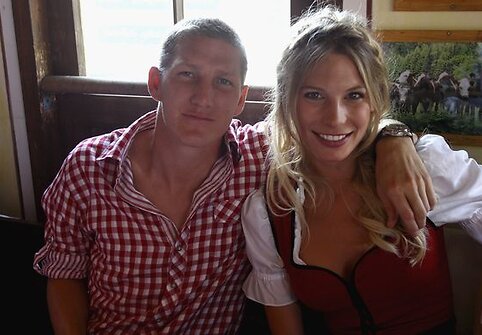 Bastianas Schweinsteigeris su drauge Sarah Brandner