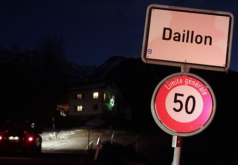 Šveicarijos Dejono kaime užpuolikas nušovė tris žmones