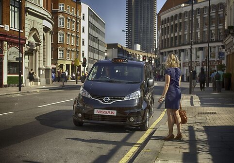 &bdquo;Nissan NV200&ldquo;: juodasis Londono taksi