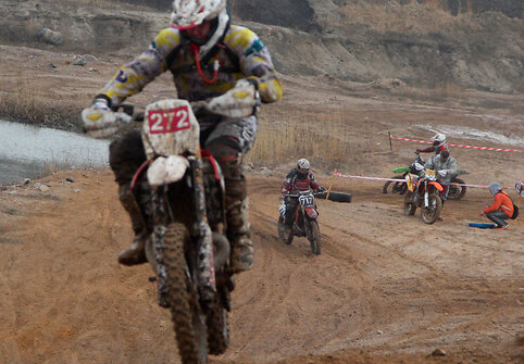 Motociklų &bdquo;Cross country&ldquo; varžybos Biržų raj., Paąžuolės žvyro karjere