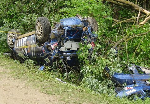 Vaidoto Žalos ir Dainiaus Aleknos &bdquo;Subaru Impreza&ldquo; po avarijos