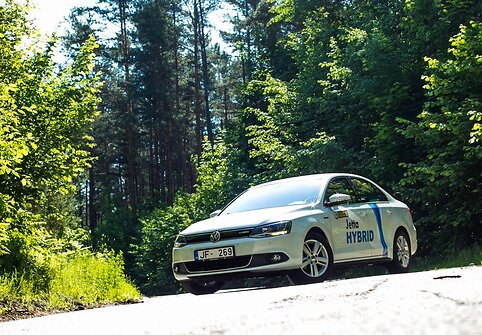„Volkswagen Jetta Hybrid“