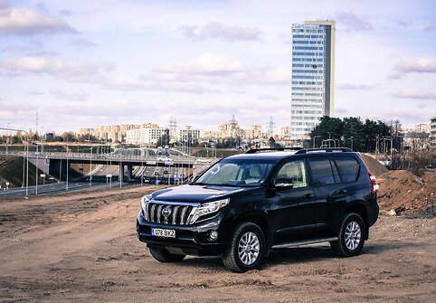 Atnaujintas &bdquo;Toyota Land Cruiser&ldquo;