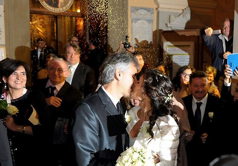 Andrea Bocelli slapčia vedė ilgametę mylimąją Veronica Berti