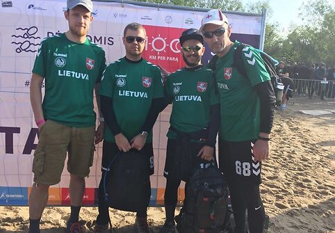 Romanas Bur&scaron;teinas įveikė 100 kilometrų pajūriu