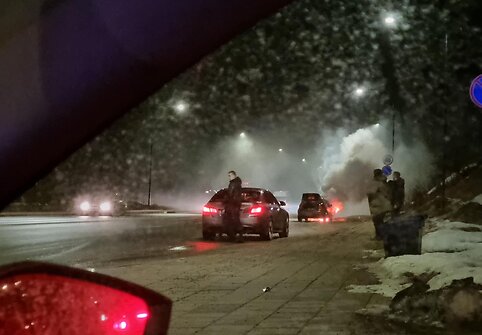 Vilniuje Dunojaus gatvėje degė automobilis