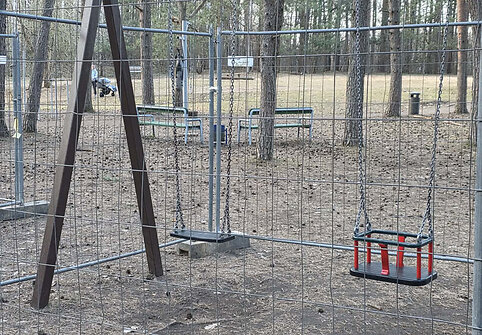 Vaikų žaidimų aik&scaron;telė prie Bukčių mi&scaron;ko