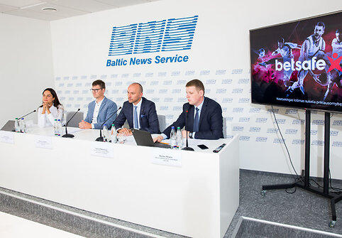 Viltė Sabalienė, Andrius Lapienis, Saulius Petravičius, Mantas Zakarka