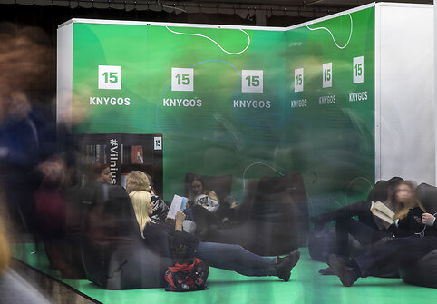 15min Vilniaus knygų mugėje