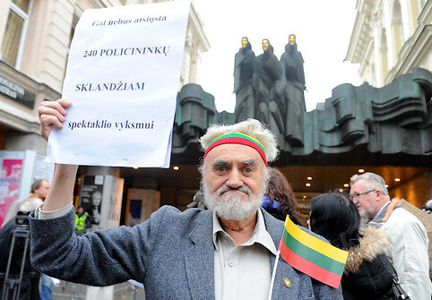 Protesto akimirka
