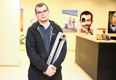 Emilis Vėlyvis   