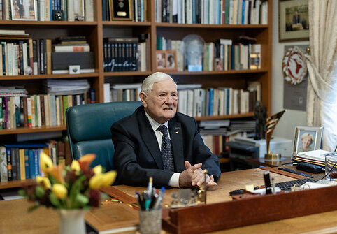 Valdas Adamkus