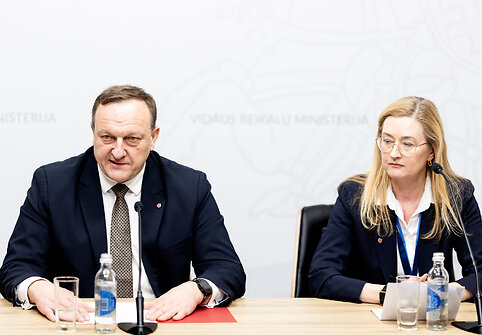 Indrė Gasperė, Vladislavas Kondratovičius
