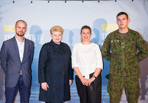 Stasys Vasiliauskas, Dalia Grybauskaitė, Neringa Medutytė ir Aironas Babkauskas