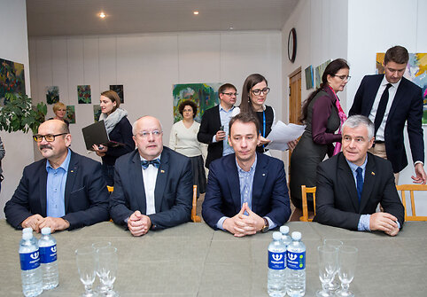 Zenonas Streikus, Juozas Olekas, Vytautas Kernagis, Jonas Jarutis