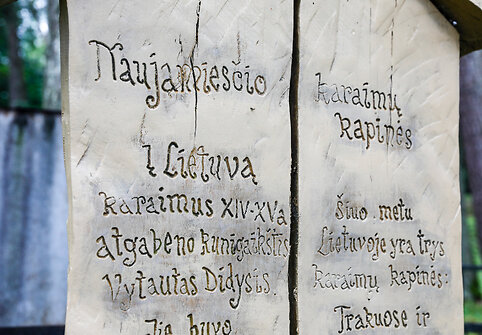 Naujamiesčio karaimų kapinės