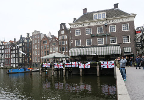 Anglijos rinktinės sirgaliai Amsterdame