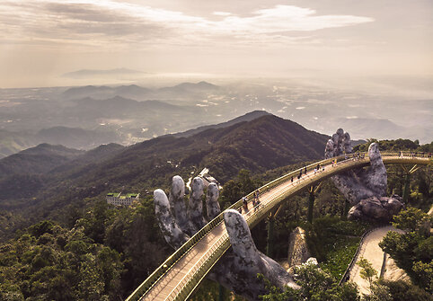 &bdquo;Golden bridge&ldquo;