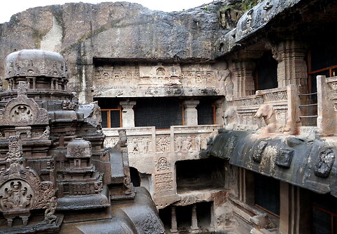 Ellora ir Ajanta urvai Maharashtra regione