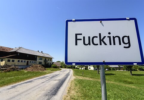 Austrijoje esantis Fukingo (Fucking) miestelis