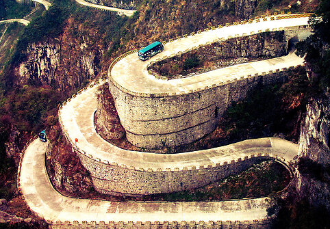 Tianmen&scaron;ano didžiųjų vartų kelias (Tianmen Shan Big Gate Road)