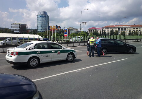 Avarija ant tilto vir&scaron; A.Go&scaron;tauto gatvės