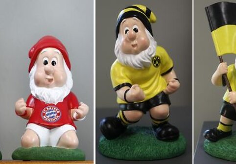 &bdquo;Bayern&ldquo; ir &bdquo;Borussia&ldquo; komandų suvenyrai.