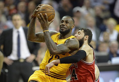 LeBronas Jamesas ir Nikola Mirotičius