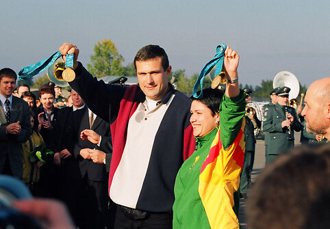 Virgilijus Alkena ir Daina Gudzinevičiūtė, 2000 m. rugsėjis