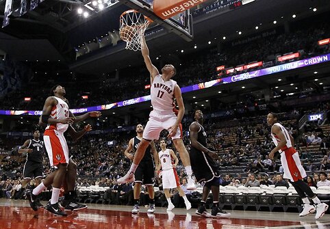 Jonas Valančiūnas ir „Toronto Raptors“ šeštąjį mačą iš eilės pralaimi