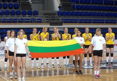 Lietuvos moterų tinklinio rinktinės pasirodymas Juodkalnijoje