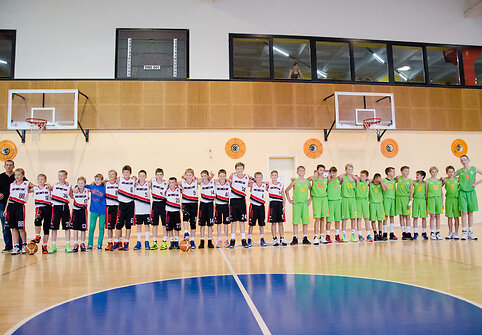 Mindaugas Noreika su treniruojama SKM ekipa tapo turnyro  &bdquo;Vilnius Cup 2014&ldquo; nugalėtojais